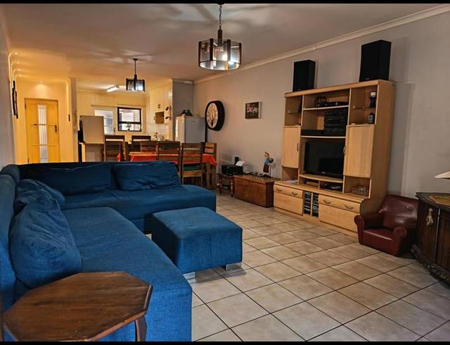 3 BEDROOM HOUSE FOR SALE IN AMANDELSIG